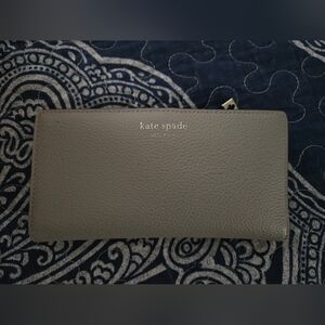 Kate Spade Pebble Leather Wallet in Gray